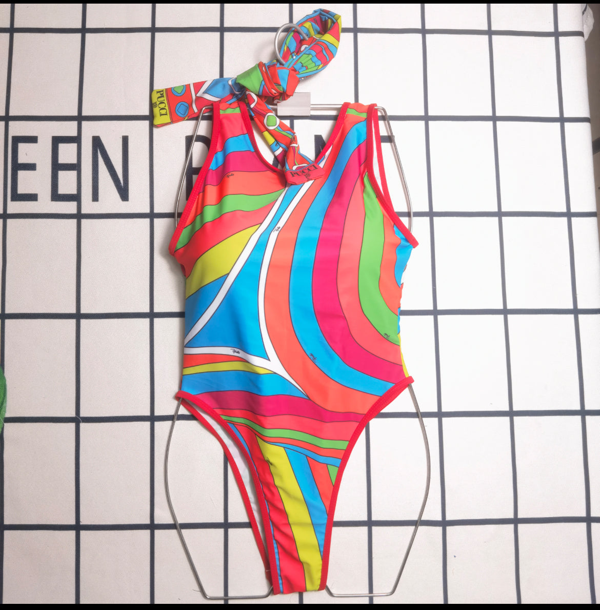 Pucci 1 piece